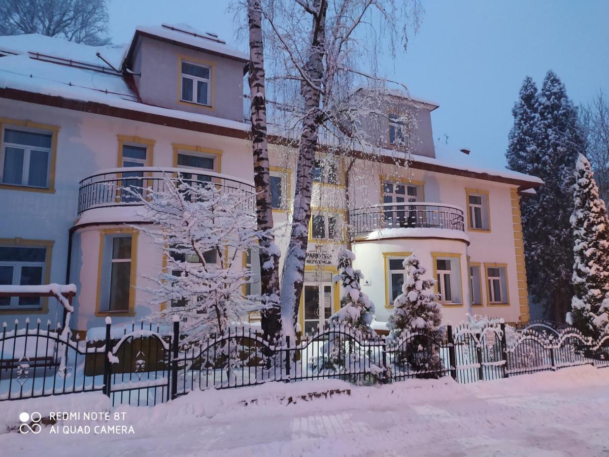 Parkowa Rezydencja Hubal Rabka Exterior photo
